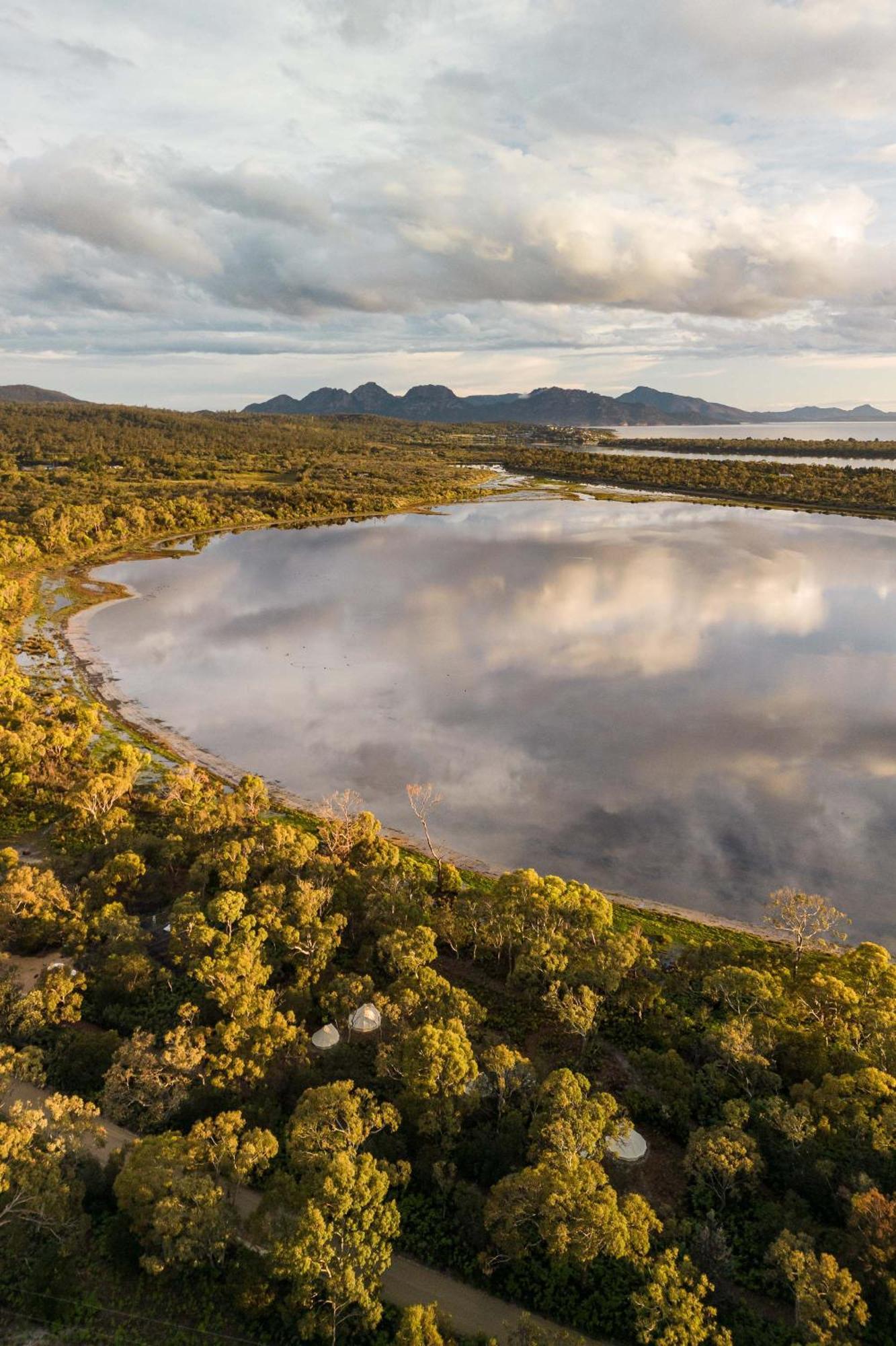 Numie - Freycinet Peninsula - Glamping - Heated - Waterfront 호텔 콜스베이 외부 사진